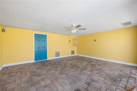 Townhouse in Madeira Beach, Florida 3 bedrooms, 206.52 sq.m. № 2235996 - photo 8