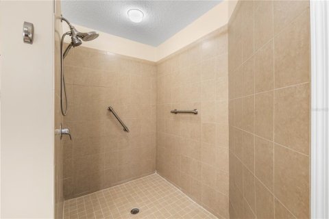 Townhouse in Madeira Beach, Florida 3 bedrooms, 206.52 sq.m. № 2235996 - photo 27