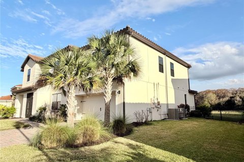 Villa ou maison à vendre à Kissimmee, Floride: 5 chambres, 401.52 m2 № 2237121 - photo 7