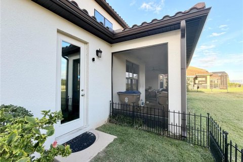 Villa ou maison à vendre à Kissimmee, Floride: 5 chambres, 401.52 m2 № 2237121 - photo 9