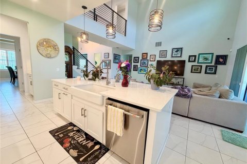 Villa ou maison à vendre à Kissimmee, Floride: 5 chambres, 401.52 m2 № 2237121 - photo 28