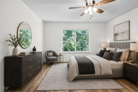 House in Orlando, Florida 4 bedrooms, 236.34 sq.m. № 2220839 - photo 5
