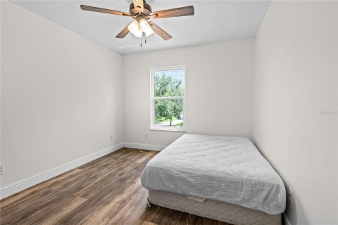 House in Orlando, Florida 4 bedrooms, 236.34 sq.m. № 2220839 - photo 24