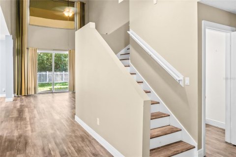 House in Orlando, Florida 4 bedrooms, 236.34 sq.m. № 2220839 - photo 10