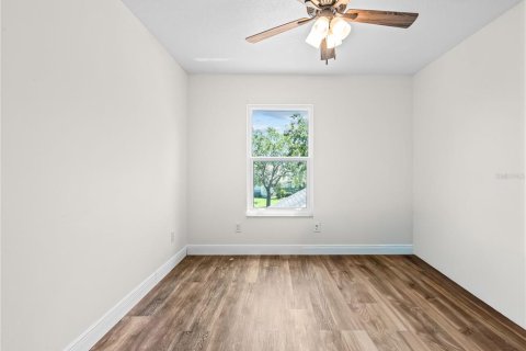 House in Orlando, Florida 4 bedrooms, 236.34 sq.m. № 2220839 - photo 25