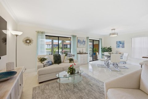 Condo in Boynton Beach, Florida, 3 bedrooms № 2146549 - photo 2