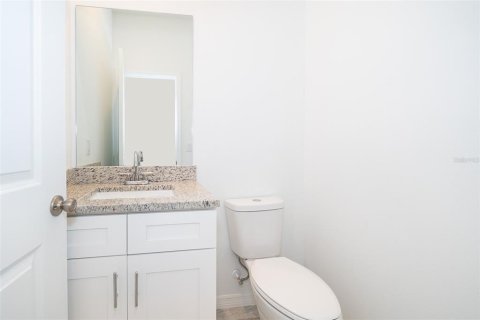 House in Poinciana, Florida 4 bedrooms, 156.82 sq.m. № 1113491 - photo 20