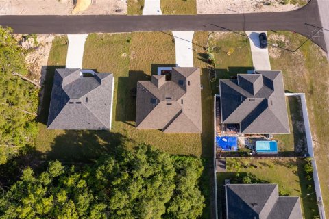 House in Poinciana, Florida 4 bedrooms, 156.82 sq.m. № 1113491 - photo 6