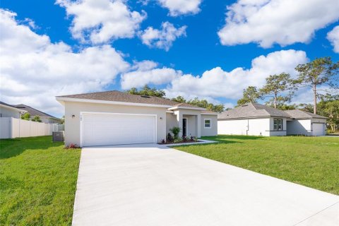 House in Poinciana, Florida 4 bedrooms, 156.82 sq.m. № 1113491 - photo 3