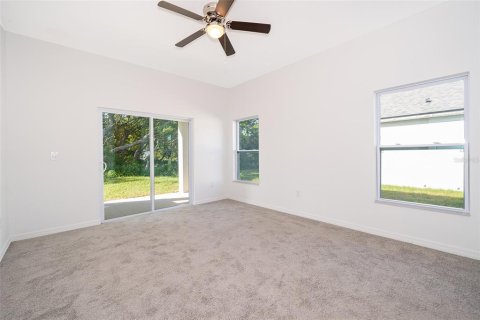 House in Poinciana, Florida 4 bedrooms, 156.82 sq.m. № 1113491 - photo 8