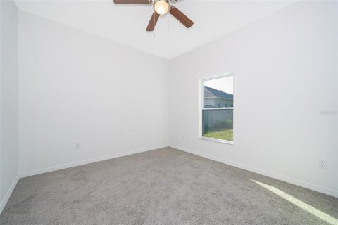 House in Poinciana, Florida 4 bedrooms, 156.82 sq.m. № 1113491 - photo 24