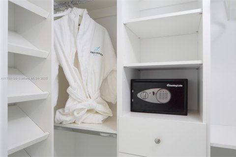 Copropriété à louer à Miami Beach, Floride: 2 chambres, 87.51 m2 № 2013635 - photo 17