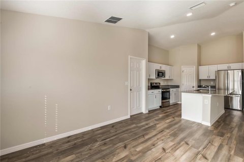 Villa ou maison à vendre à Haines City, Floride: 4 chambres, 171.87 m2 № 2149389 - photo 11