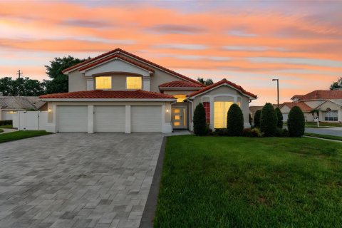 House in Orlando, Florida 4 bedrooms, 239.69 sq.m. № 1754617 - photo 7