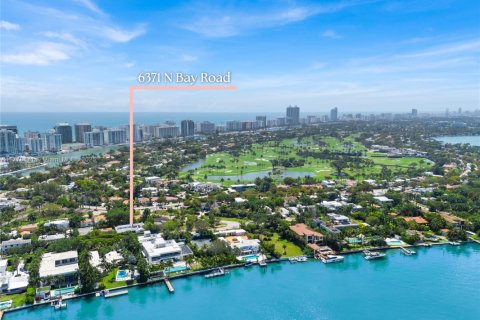 Villa ou maison à vendre à Miami Beach, Floride: 6 chambres, 464.33 m2 № 2059684 - photo 20