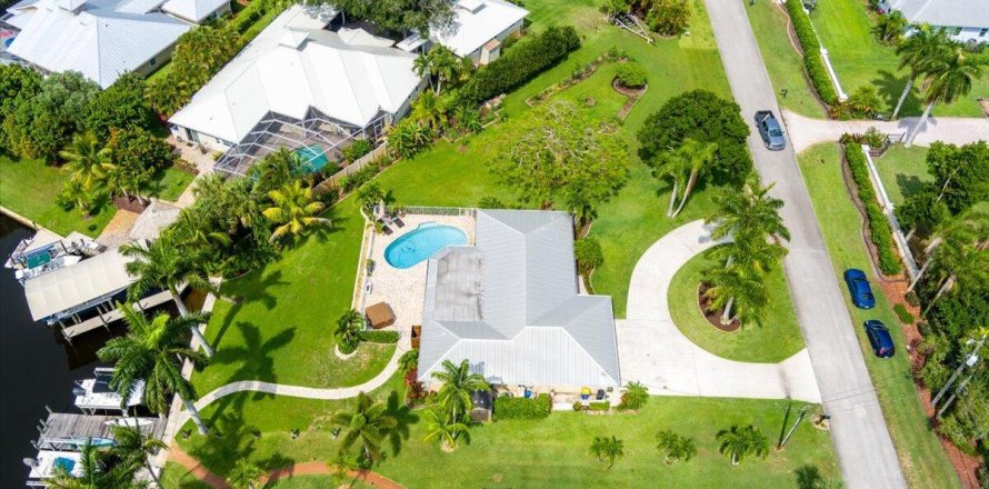Casa en Stuart, Florida 3 dormitorios, 147.9 m2 № 1189954