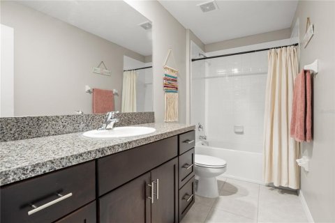 House in Riverview, Florida 4 bedrooms, 244.61 sq.m. № 1917032 - photo 28