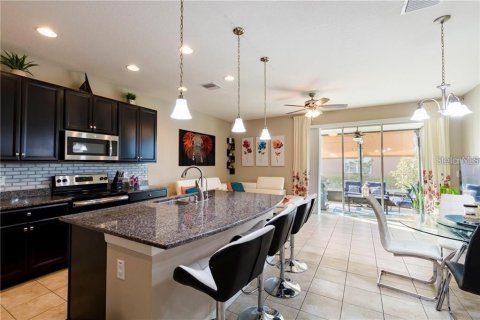 Adosado en alquiler en Riverview, Florida, 3 dormitorios, 130.06 m2 № 2147917 - foto 2