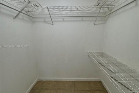 Copropriété à louer à Lauderhill, Floride: 2 chambres, 111.48 m2 № 1937721 - photo 14