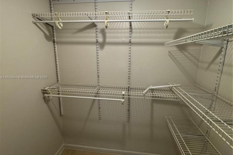 Condominio en alquiler en Lauderhill, Florida, 2 dormitorios, 111.48 m2 № 1937721 - foto 22