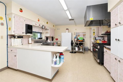 Propiedad comercial en venta en Port Charlotte, Florida, 466.65 m2 № 2412646 - foto 6