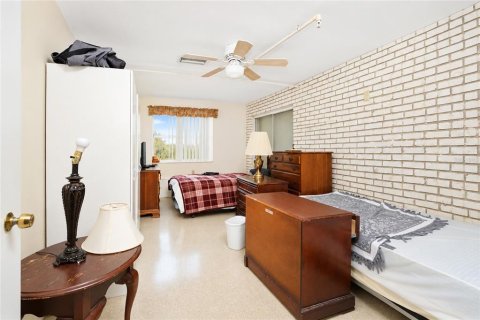 Propiedad comercial en venta en Port Charlotte, Florida, 466.65 m2 № 2412646 - foto 30