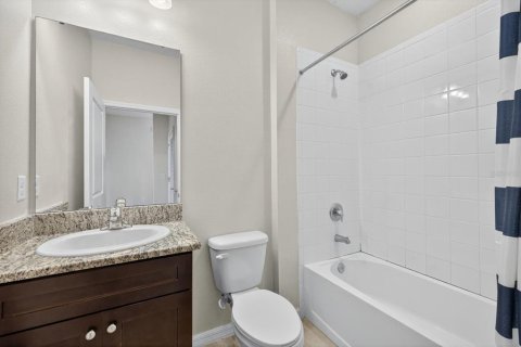 House in Riverview, Florida 3 bedrooms, 159.98 sq.m. № 1847809 - photo 7