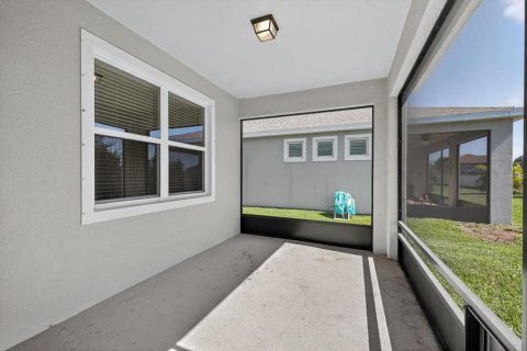 House in Riverview, Florida 3 bedrooms, 159.98 sq.m. № 1847809 - photo 25