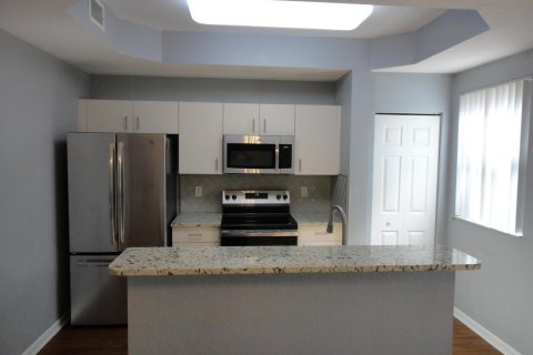 Condo in West Palm Beach, Florida, 3 bedrooms  № 2086803 - photo 5