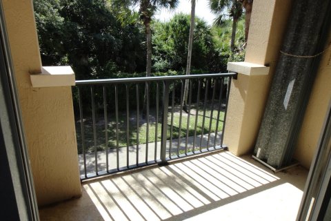 Condo in West Palm Beach, Florida, 3 bedrooms  № 2086803 - photo 16