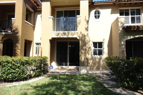 Condo in West Palm Beach, Florida, 3 bedrooms  № 2086803 - photo 15