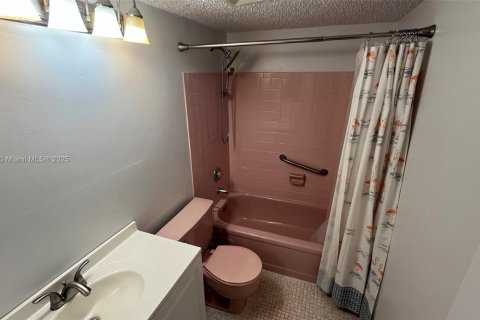 Condominio en venta en Margate, Florida, 2 dormitorios, 91.97 m2 № 1939733 - foto 12