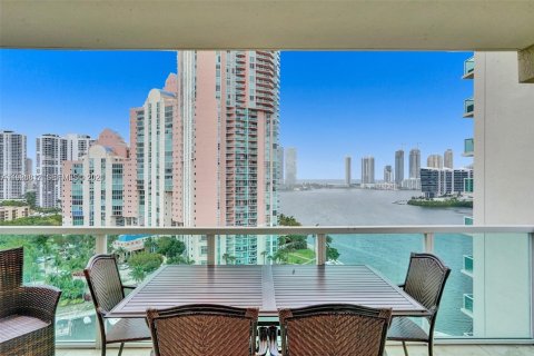 Condo à Aventura, Floride, 2 chambres  № 2255156