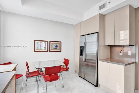 Copropriété à vendre à Aventura, Floride: 2 chambres, 160.72 m2 № 2255156 - photo 7