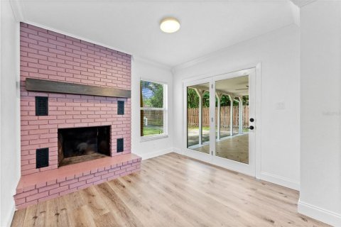 House in Tampa, Florida 3 bedrooms, 142.7 sq.m. № 2379622 - photo 14