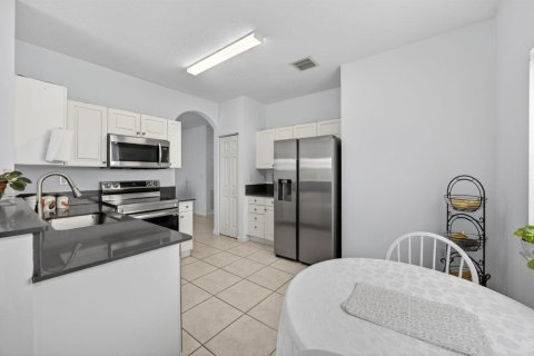 House in Miami, Florida 3 bedrooms, 150.69 sq.m. № 2276241 - photo 17
