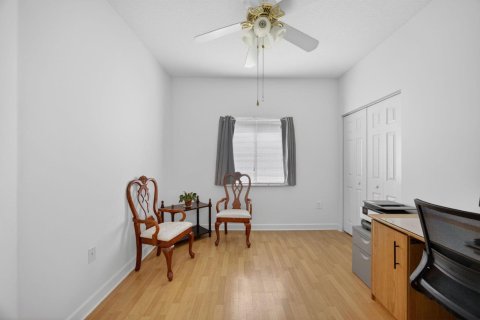 House in Miami, Florida 3 bedrooms, 150.69 sq.m. № 2276241 - photo 29