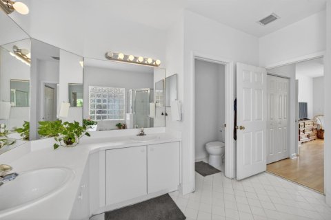 House in Miami, Florida 3 bedrooms, 150.69 sq.m. № 2276241 - photo 28