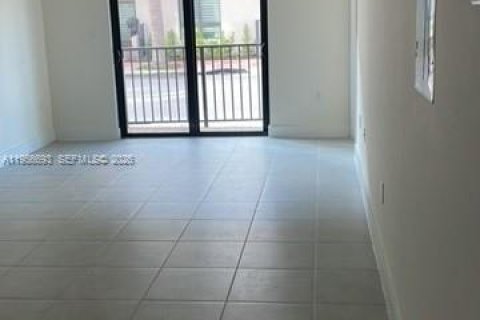 Copropriété à vendre à Doral, Floride: 1 chambre, 68.56 m2 № 2010636 - photo 4