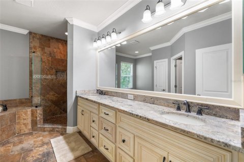 Townhouse in Tampa, Florida 3 bedrooms, 214.42 sq.m. № 1785986 - photo 23