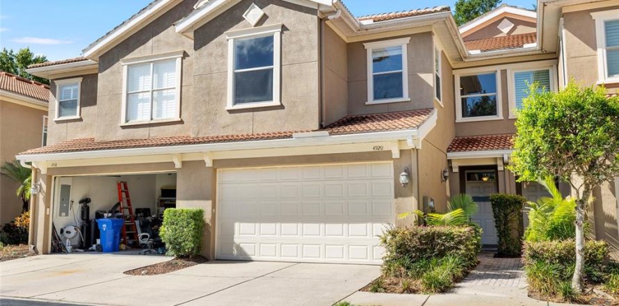 Townhouse in Tampa, Florida 3 bedrooms, 214.42 sq.m. № 1785986