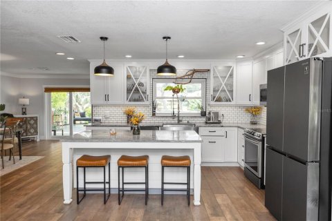 Casa en venta en Eustis, Florida, 3 dormitorios, 204.66 m2 № 1775586 - foto 5