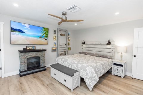 Casa en venta en Eustis, Florida, 3 dormitorios, 204.66 m2 № 1775586 - foto 16