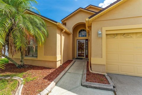 House in Orlando, Florida 4 bedrooms, 165.09 sq.m. № 1885362 - photo 5