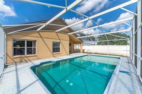 House in Orlando, Florida 4 bedrooms, 165.09 sq.m. № 1885362 - photo 30