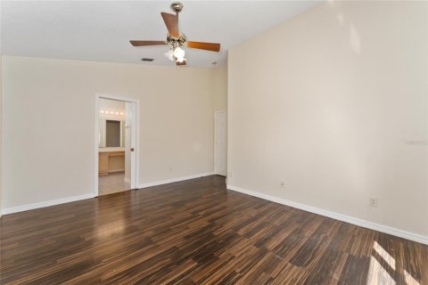 House in Orlando, Florida 4 bedrooms, 165.09 sq.m. № 1885362 - photo 17