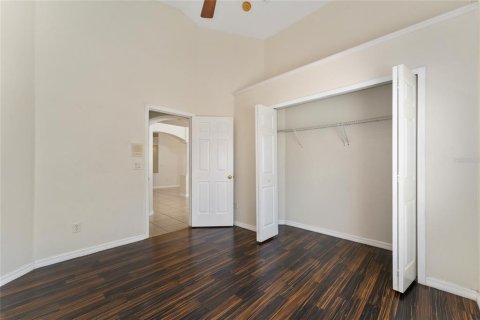 House in Orlando, Florida 4 bedrooms, 165.09 sq.m. № 1885362 - photo 15