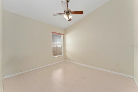 House in Orlando, Florida 4 bedrooms, 165.09 sq.m. № 1885362 - photo 24