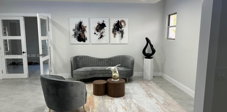 Casa en Miami, Florida 3 dormitorios, 224.36 m2 № 2003631