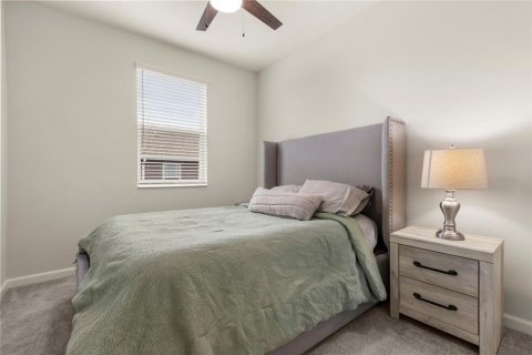 Touwnhouse à vendre à Oviedo, Floride: 3 chambres, 171.5 m2 № 2236997 - photo 13